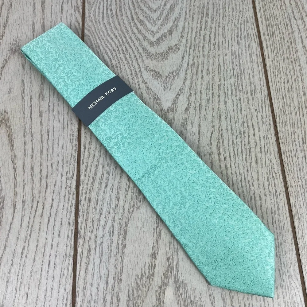 636 - Michael Kors Linley Floral Tie Green 300 2MKC24-1005 Silk Blend $69.50